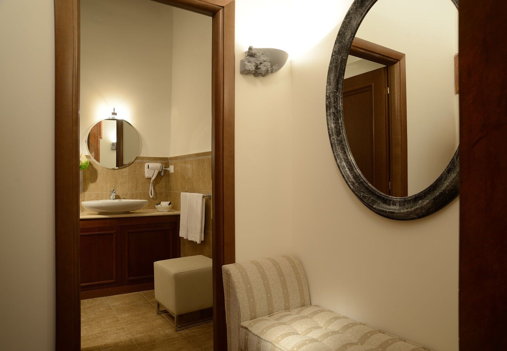 Frattina 122 3* Roma