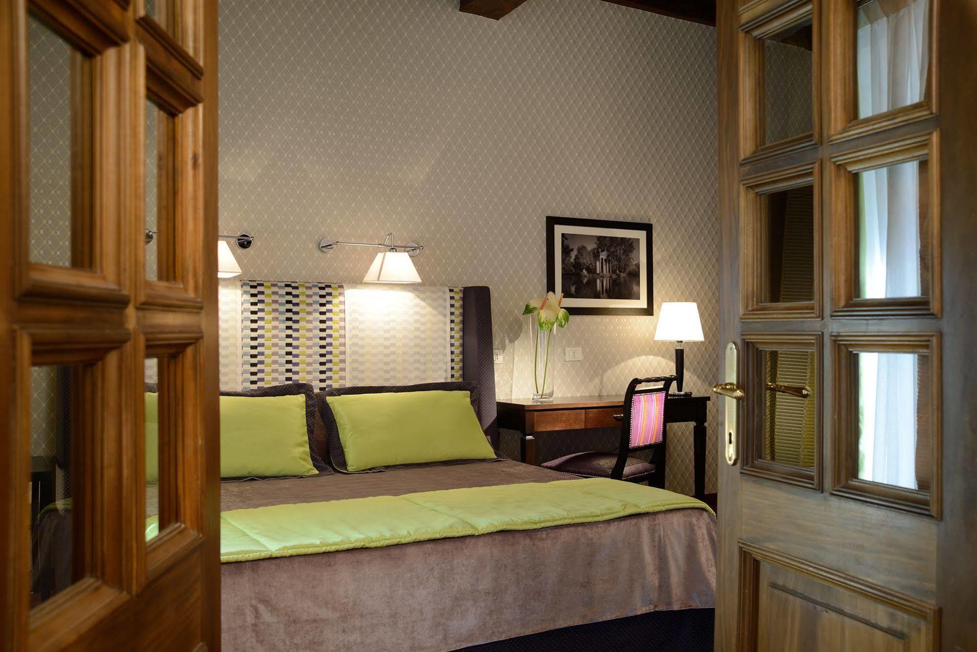 Frattina 122 Guest house